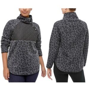 Abercrombie & Fitch women’s Quarter Snap fleece in leopard print. Size Medium
